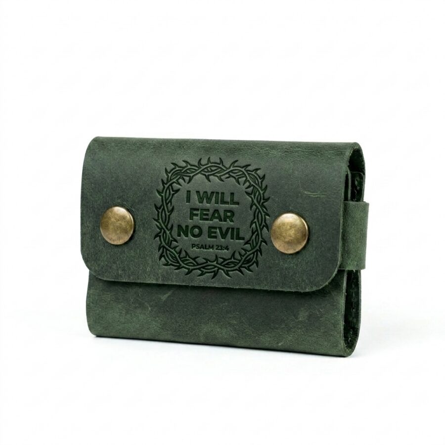 Snap full grain leather card holder eden green in genuine full-grain cowhide with a clean unprinted finish