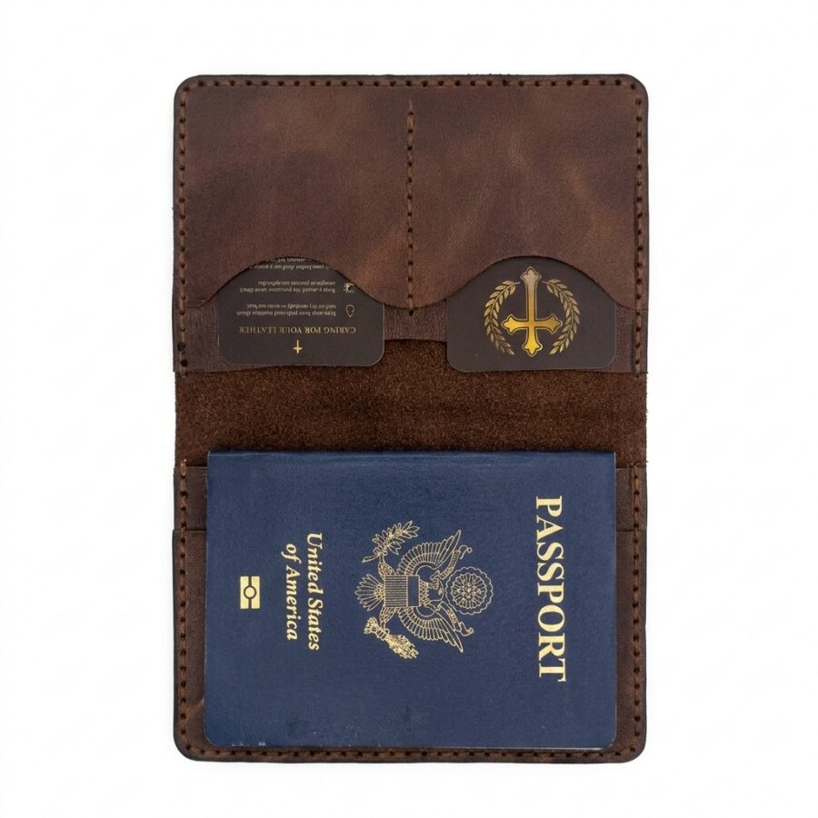 Full Grain Leather Passport Cover – Jordan Brown — detail 1