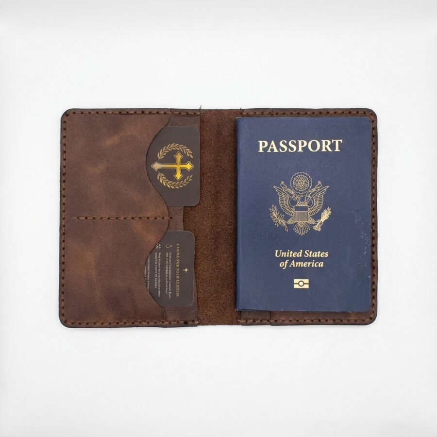 Full Grain Leather Passport Cover – Jordan Brown — detail 2